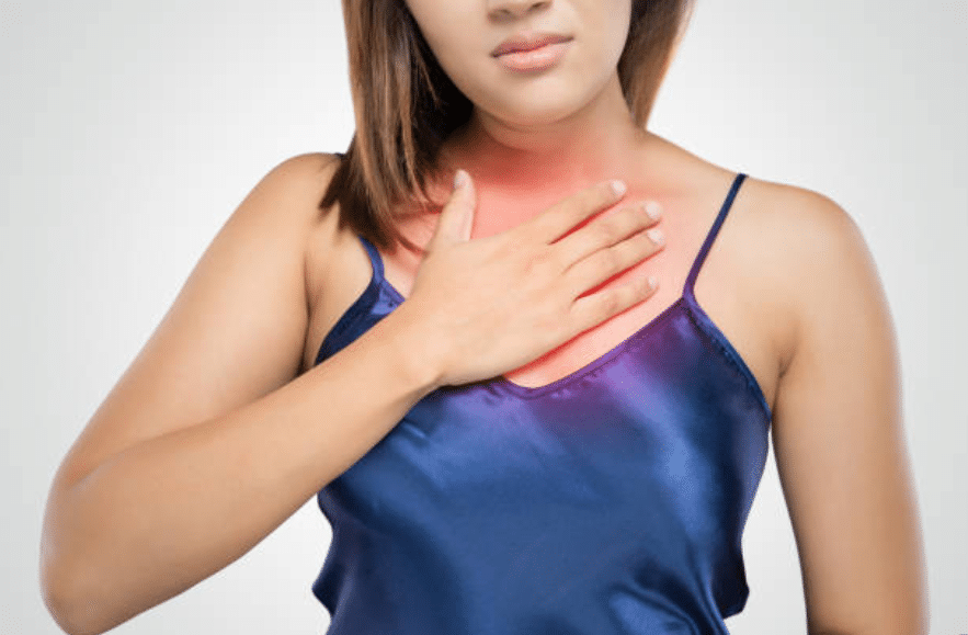 Reflux acide : symptômes, causes et aliments à éviter