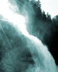Ein riesiger Wasserfall